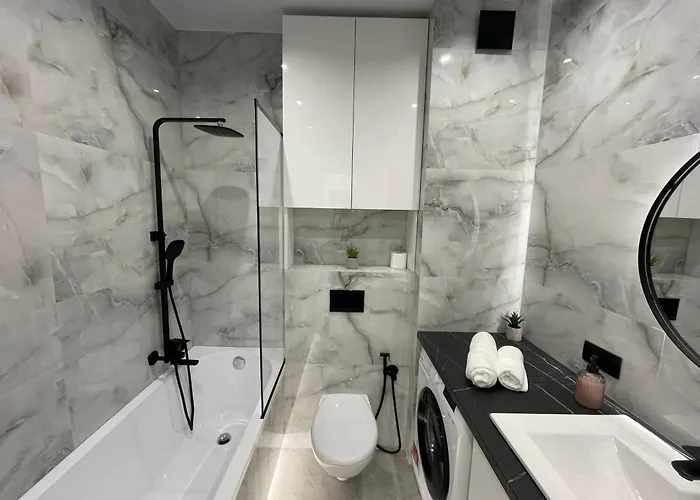 Pasichna Strit масив пасічний, зелена Lviv